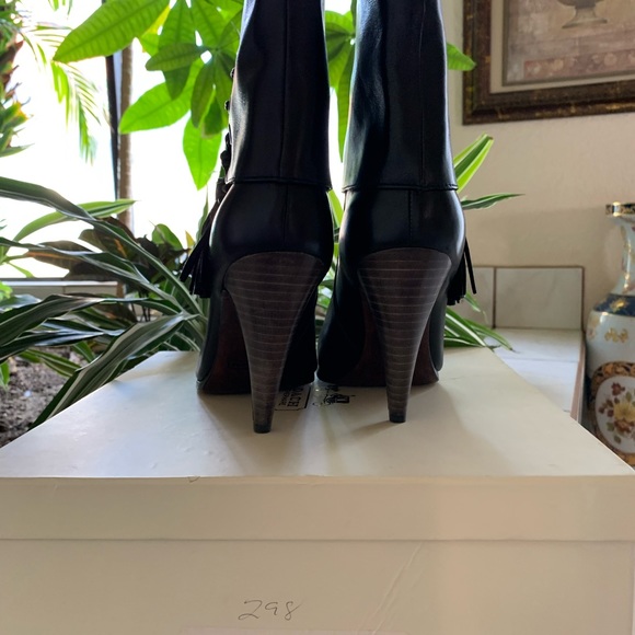 COACH SOFT LEATHER BOOTS BLACK LEGRA SIZE 8M PREOWNED IN BOX - Picture 7 of 16